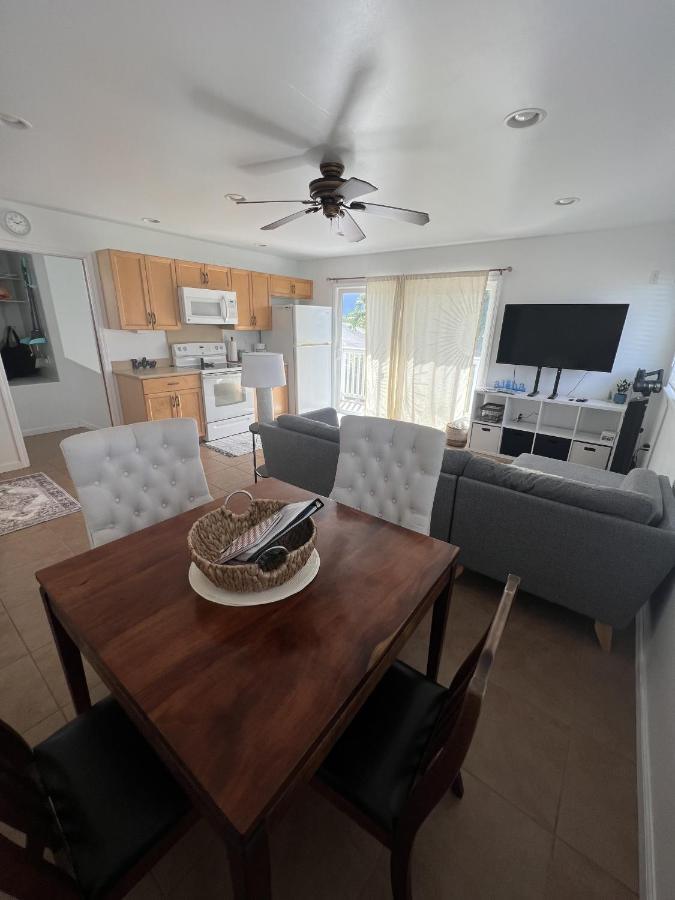 Kailani Loft, Kailua Coconut Grove 1-Bedroom Buitenkant foto
